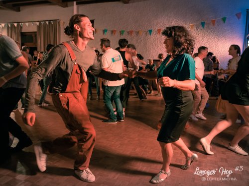 Limoges'Hop #5 - soirée d'ouverture du vendredi

Partage libre à des fins non promotionnelles ou commerciales, en créditant l'auteur (@lightexmachina).

© Alexandre - LIGHT EX MACHINA 2023, tous droits réservés.